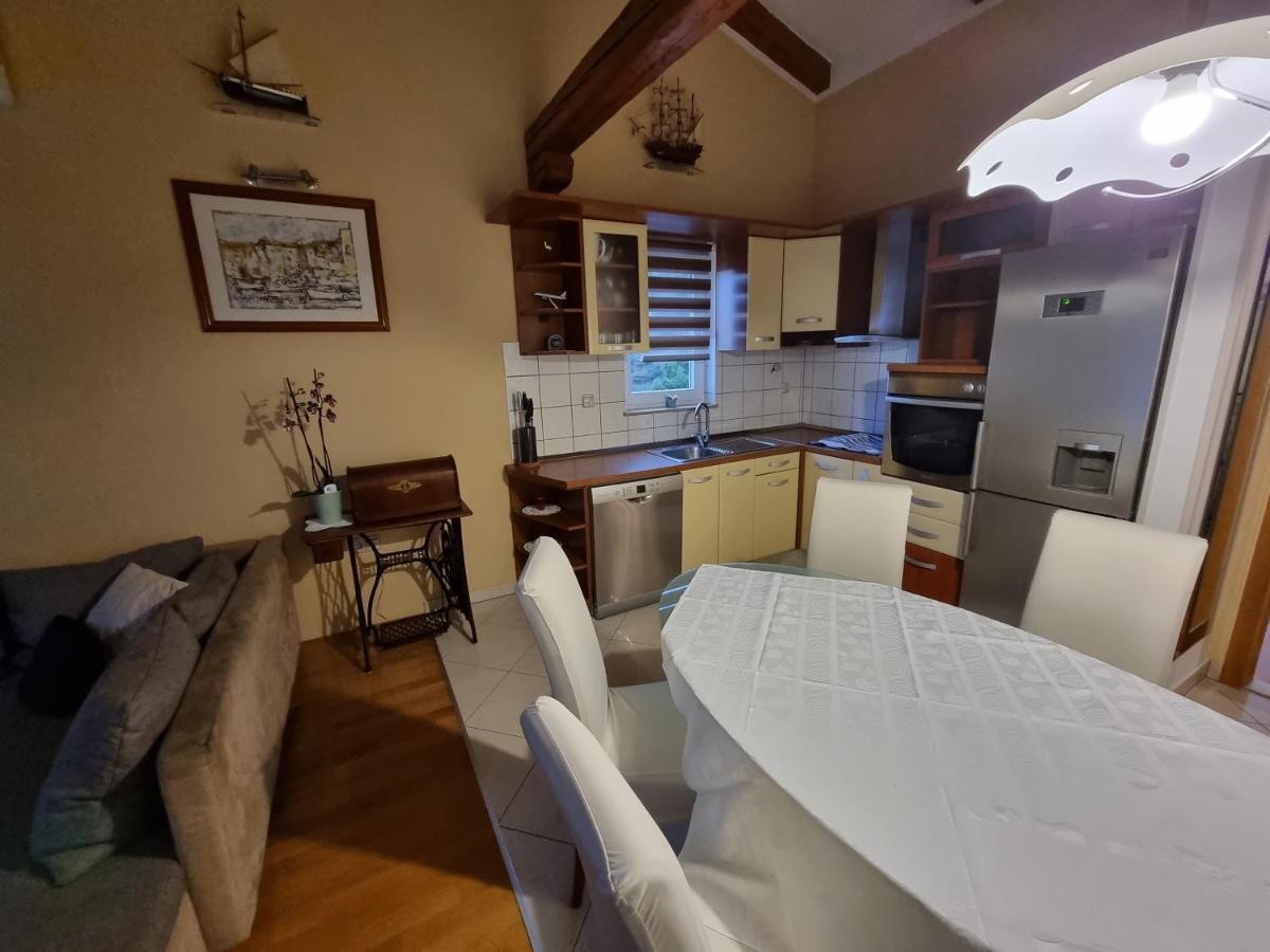 Apartments Villa Sunce Dugi Rat Eksteriør bilde