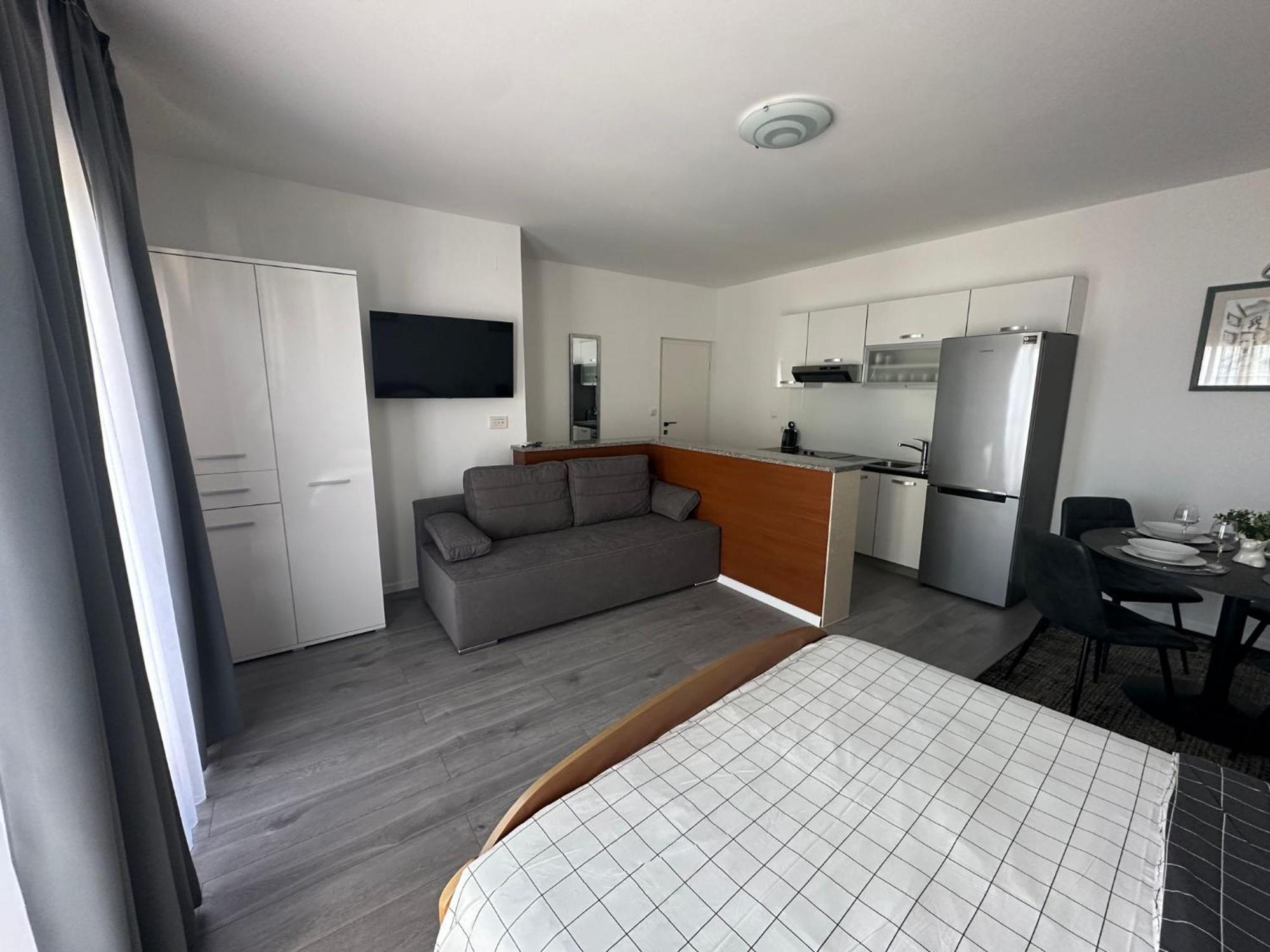 Apartments Villa Sunce Dugi Rat Eksteriør bilde
