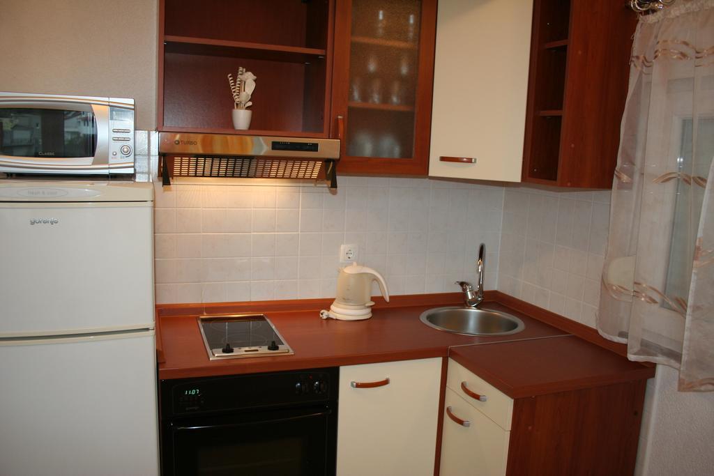 Apartments Villa Sunce Dugi Rat Eksteriør bilde