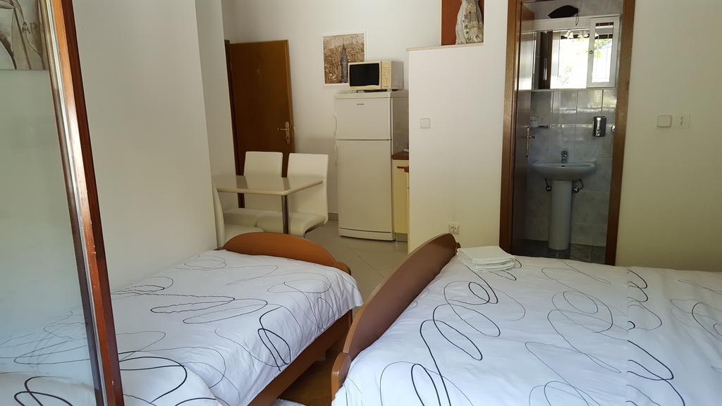 Apartments Villa Sunce Dugi Rat Eksteriør bilde