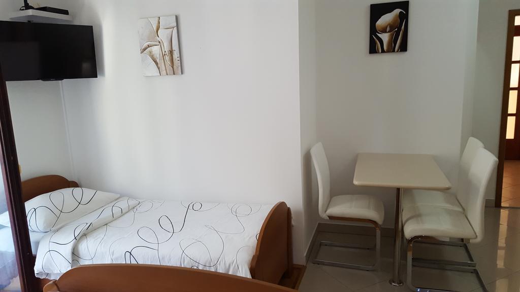 Apartments Villa Sunce Dugi Rat Eksteriør bilde
