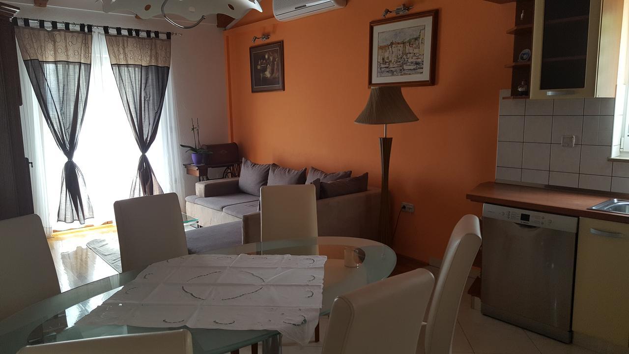 Apartments Villa Sunce Dugi Rat Eksteriør bilde